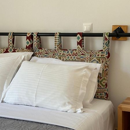 Elea Guesthouse Himare Buitenkant foto