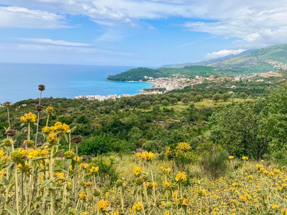 Elea Guesthouse Himare Buitenkant foto