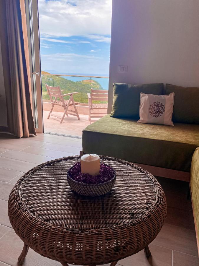 Elea Guesthouse Himare Buitenkant foto