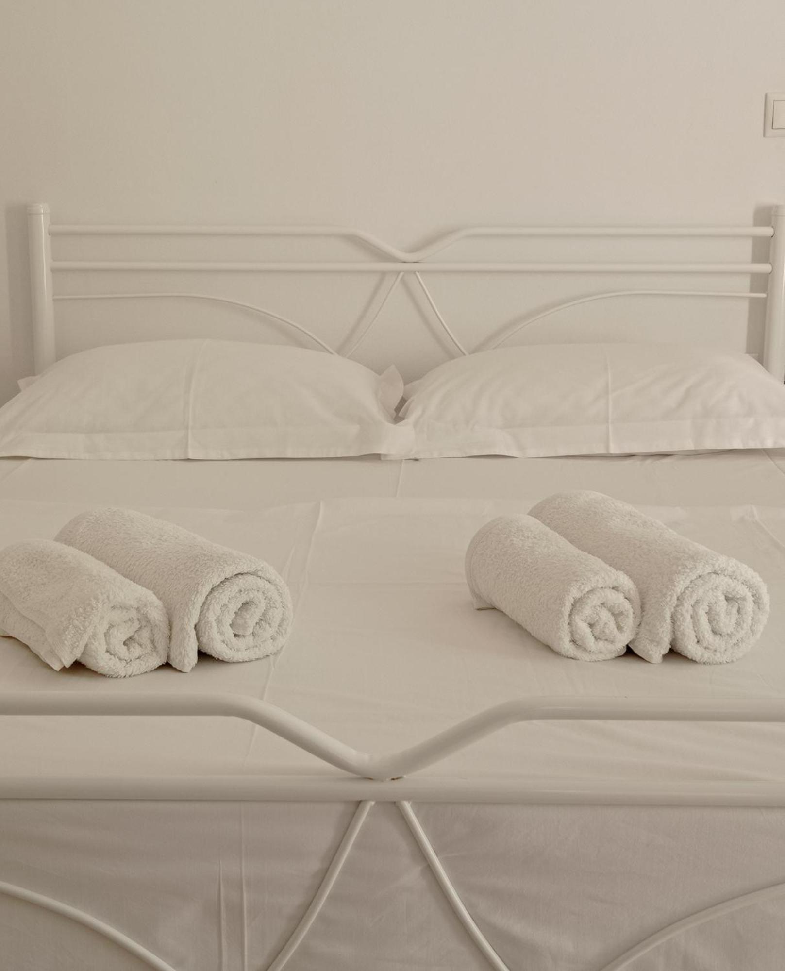 Elea Guesthouse Himare Kamer foto