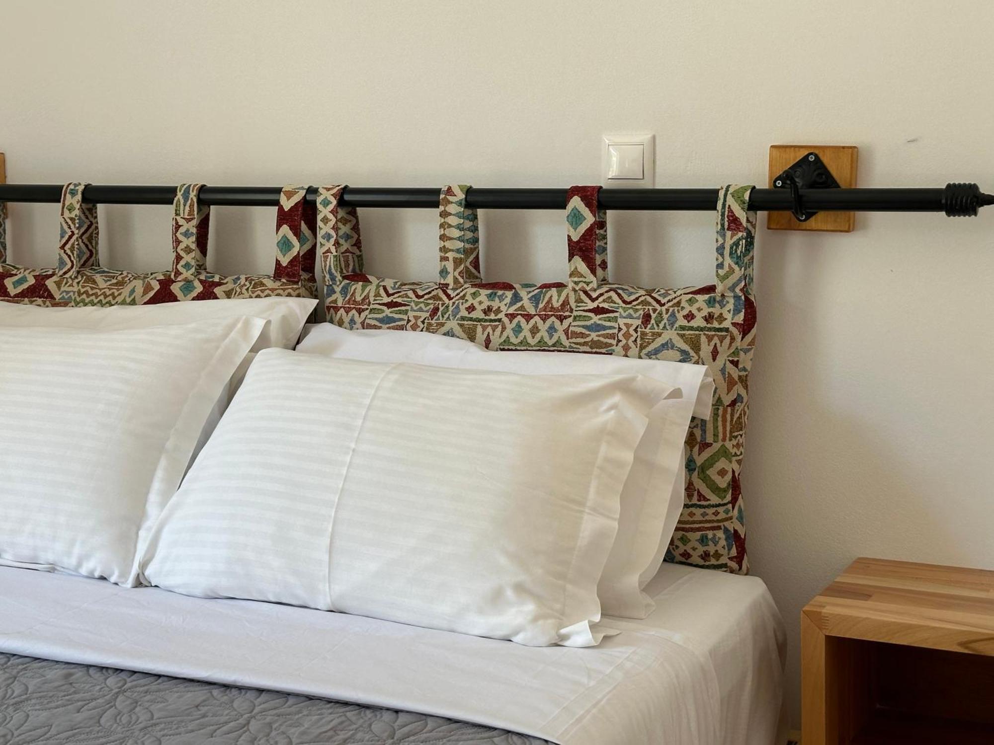 Elea Guesthouse Himare Buitenkant foto